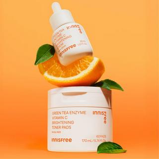 innisfree  Disques Éclat à L'Enzyme Thé Vert et à la Vitamine C - Soin anti-tâches 