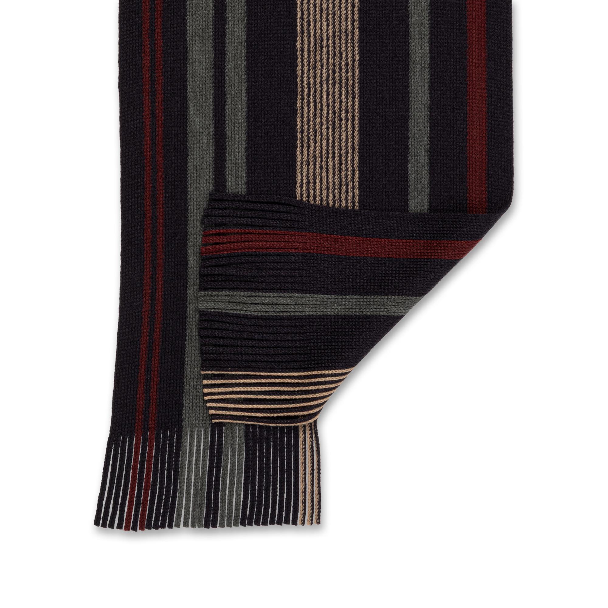 Manor Man Gestreifter gerippter Schal mit Fransen  