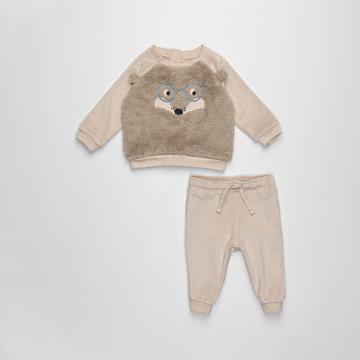 Set, t-shirt e pantaloni