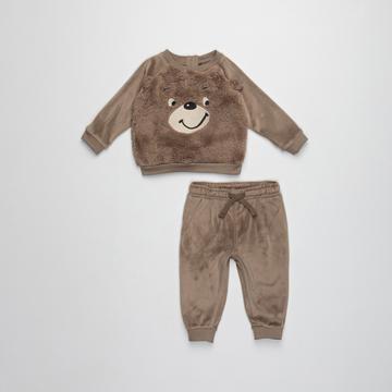 Set: T-Shirt und Hose