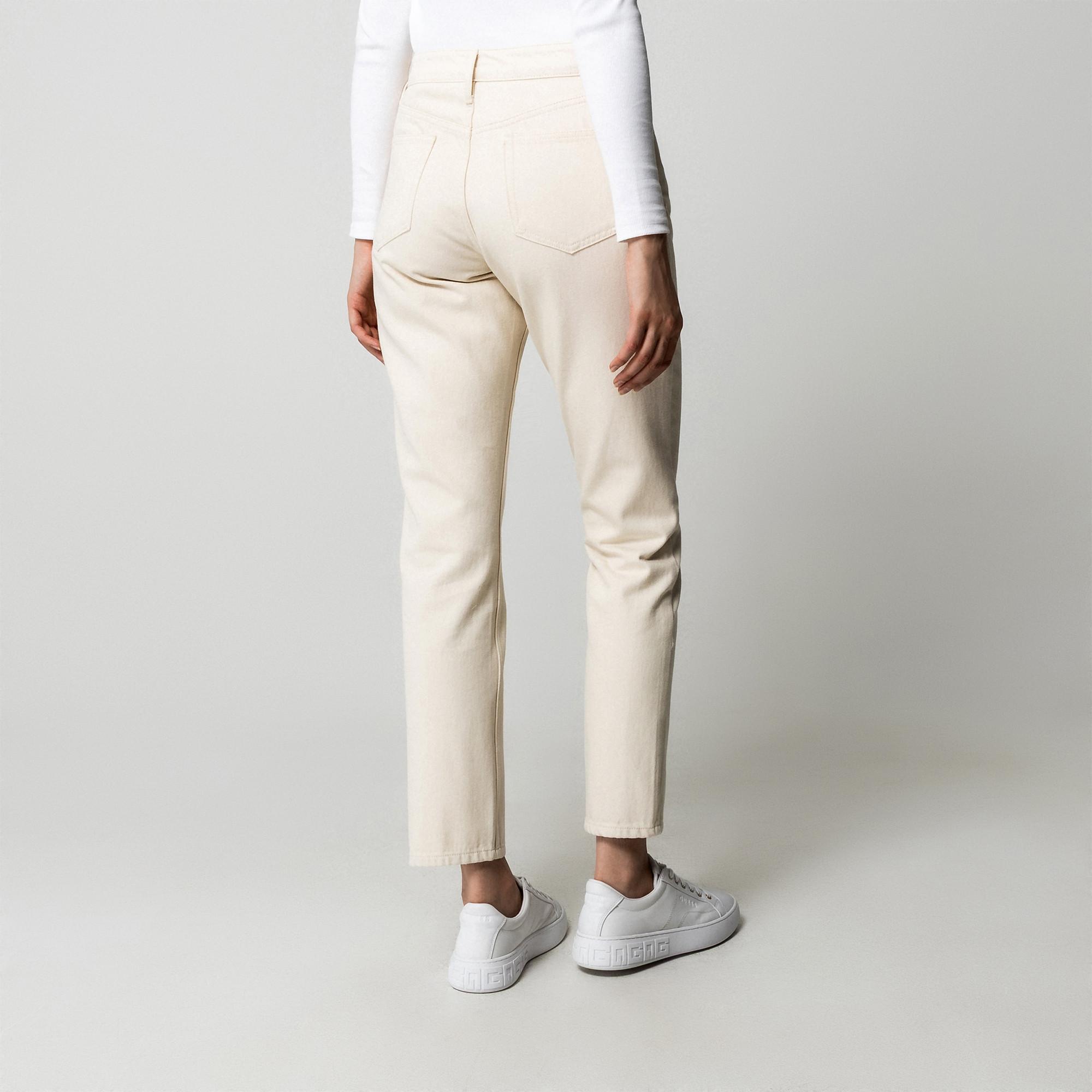 Manor Woman Straight Leg Fit Jeans  