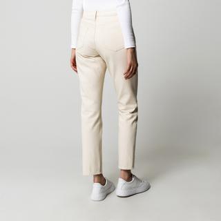 Manor Woman Straight Leg Fit Jeans  