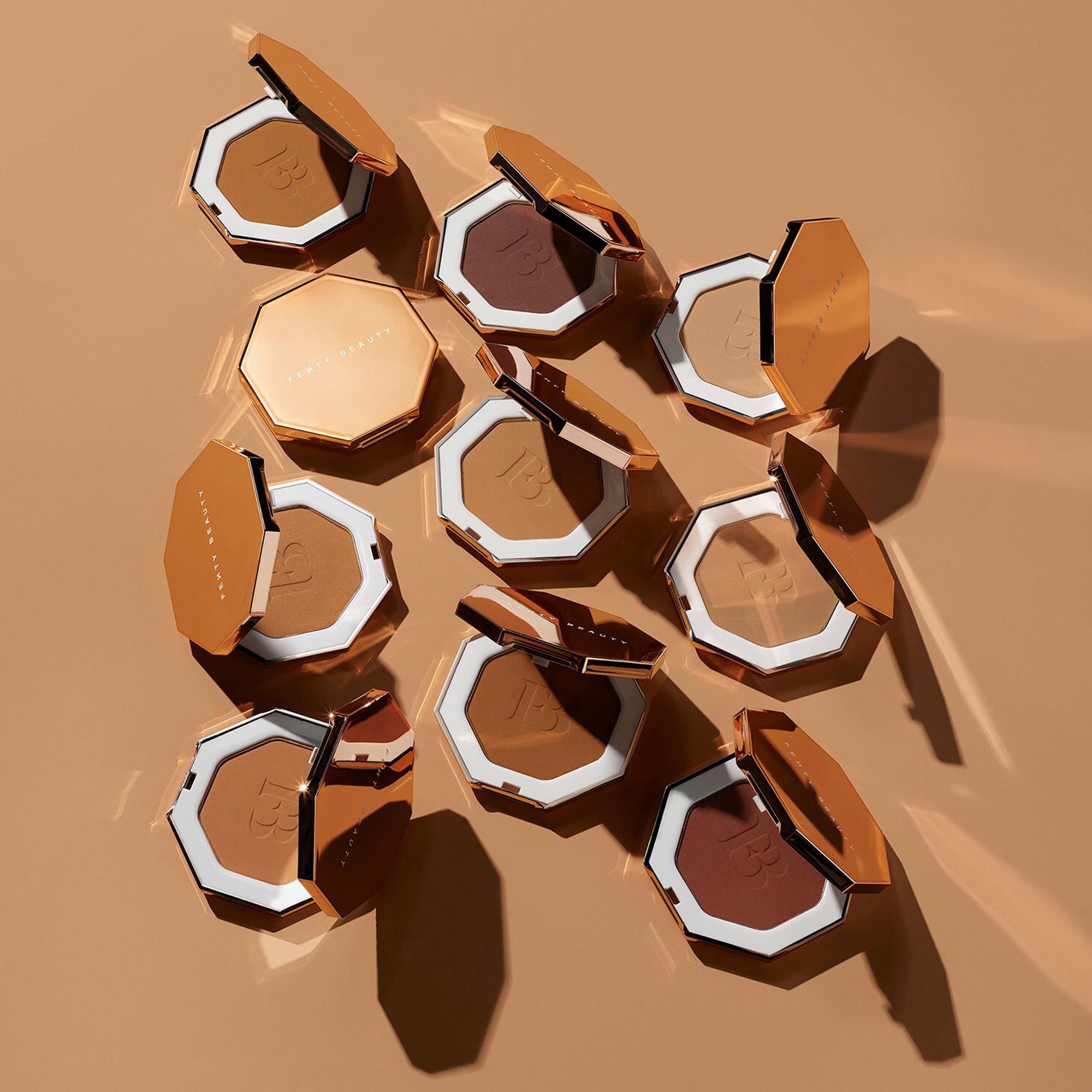 Fenty Beauty By Rihanna SUN STALK'R Sun Stalk'r Instant Warmth Bronzer - Polvere Abbronzante 