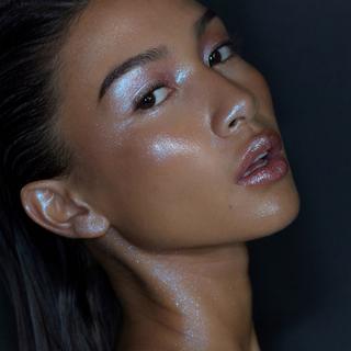 r.e.m.beauty  Interstellar - Mehrzweck-Highlighter-Stick 