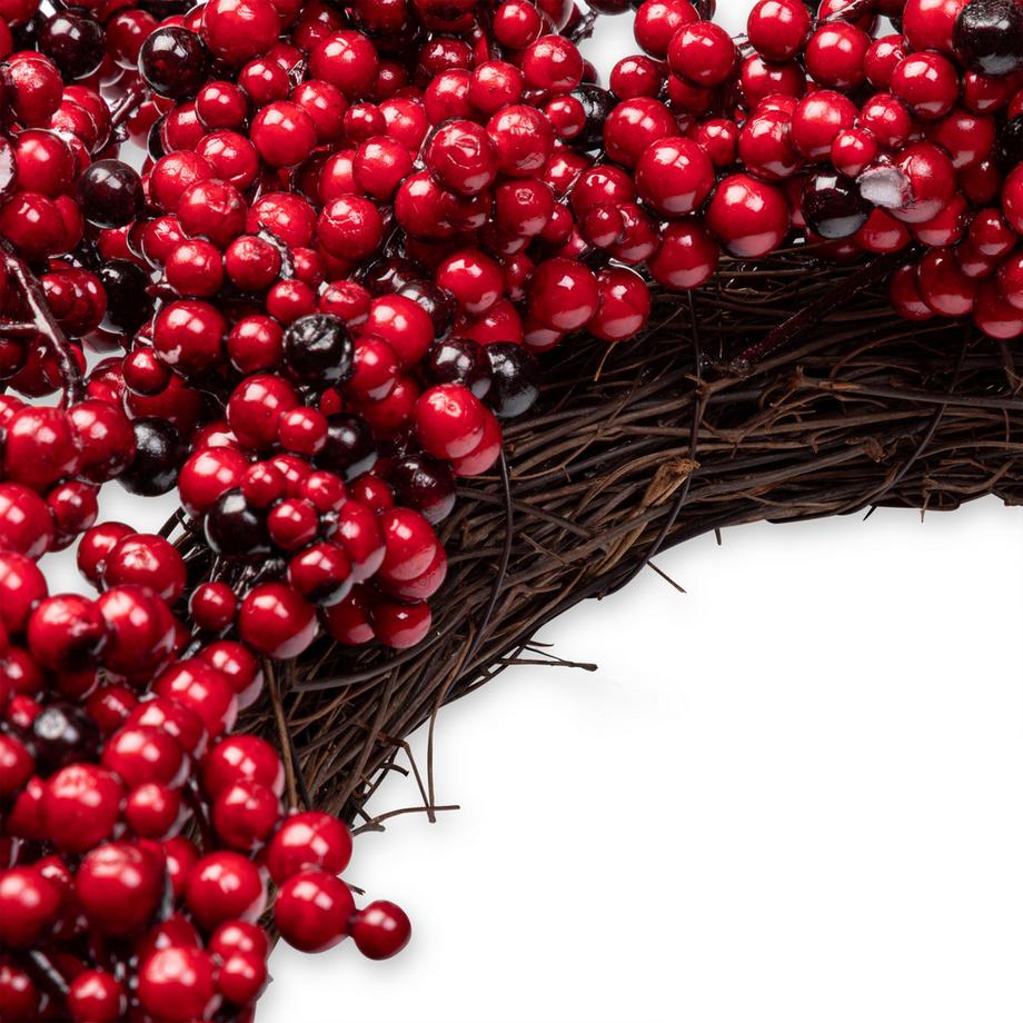 Manor Corona berry wreath 