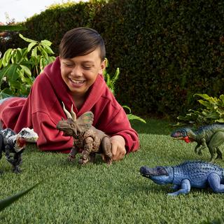 Mattel  Trashers Chilantaisaurus 