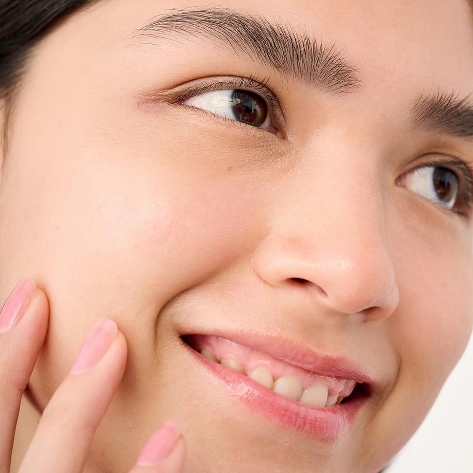 benefit  The POREfessional Hydro Pop - Essence hydratante et lissante pour les pores 