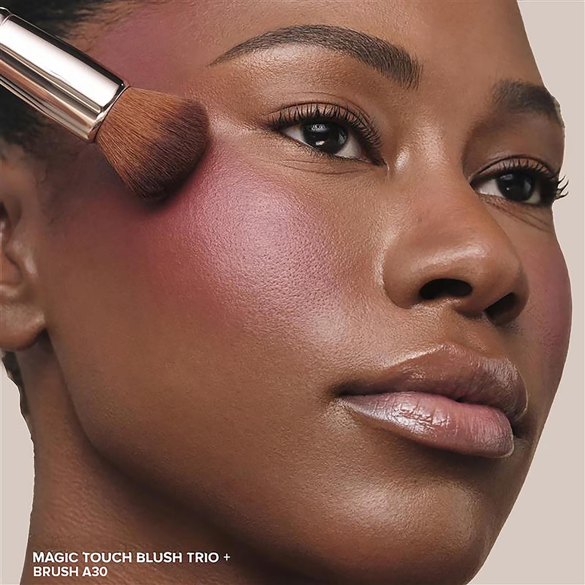 Anastasia Beverly Hills  Magic Touch Blush Trio - blush 