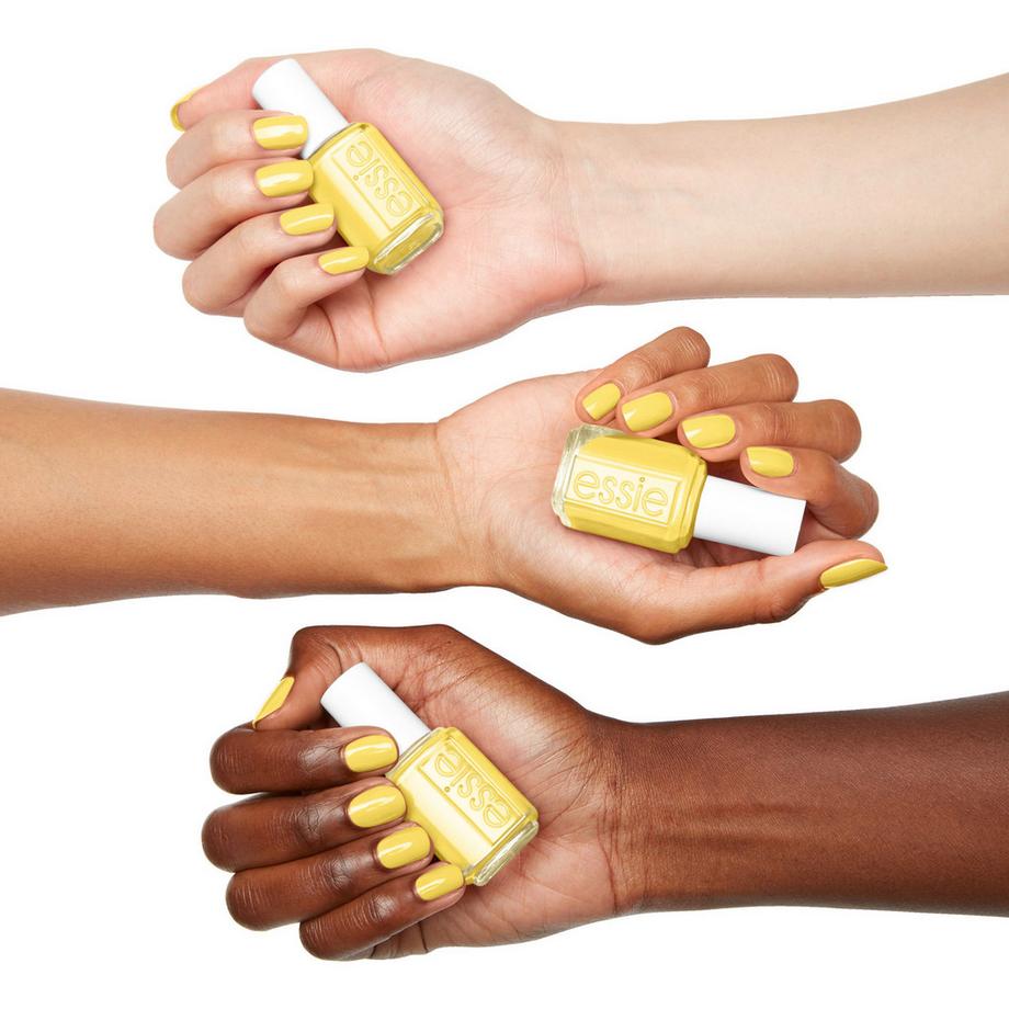 essie ESSIE LIPS ARE SEALE Smalto per unghie 