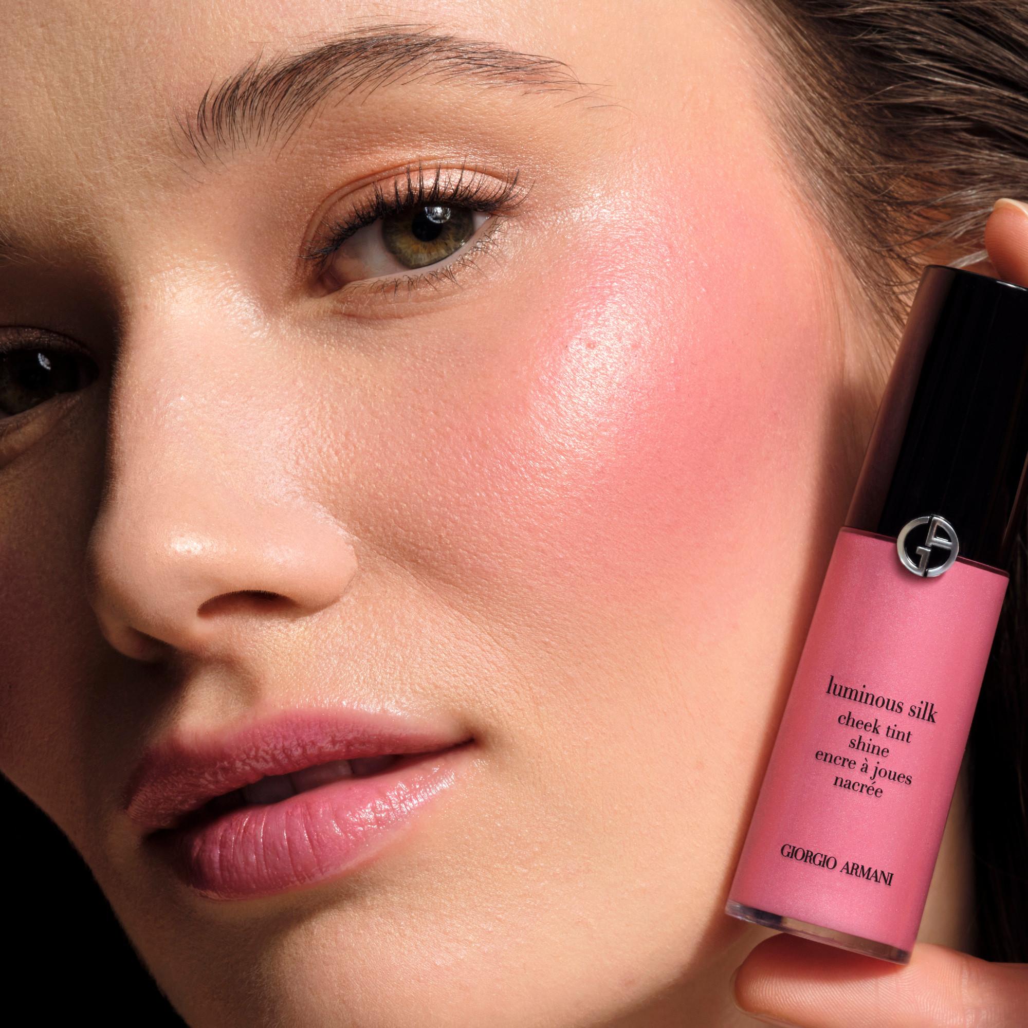 ARMANI  Luminous Silk Cheek Tint Blush 