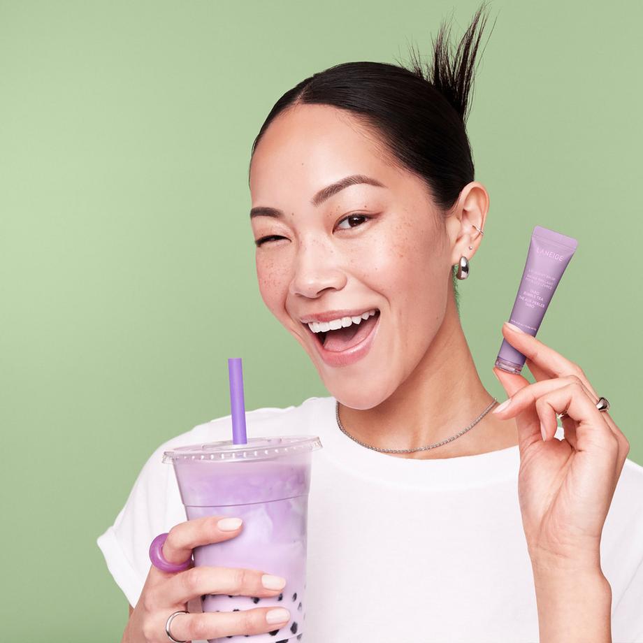 LANEIGE  Lip Glowy Balm 