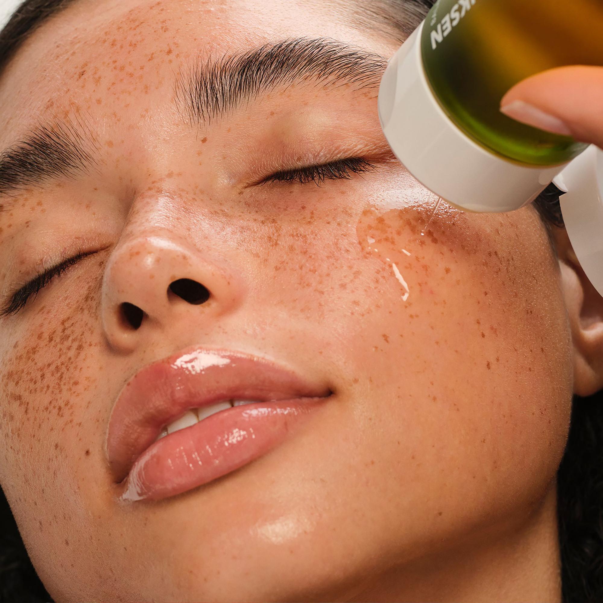 Ole Henriksen  Detox Drops - Gesichtswasser gegen Hautunreinheiten mit Salicylsäure 2%. 