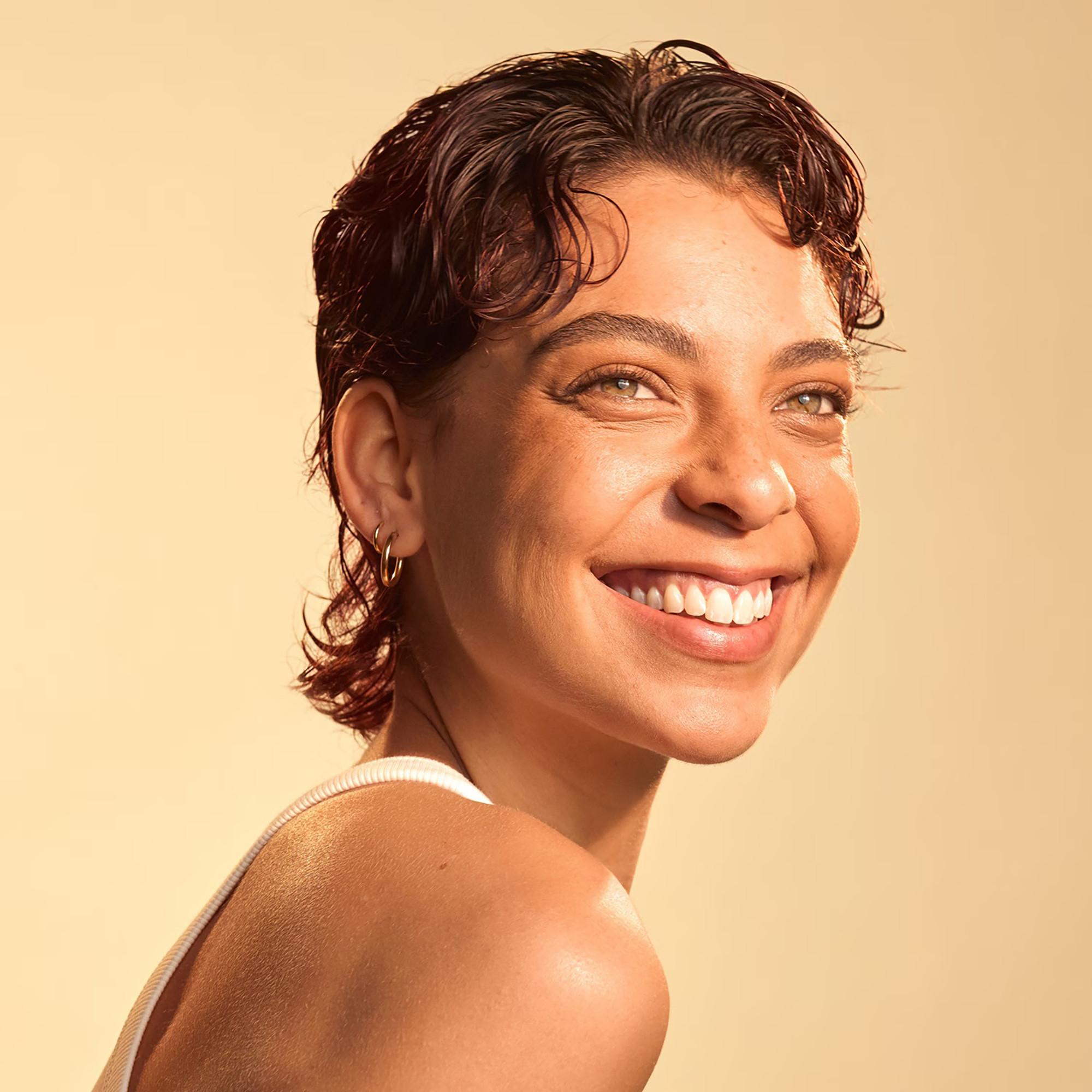 pai  The Impossible Tan™ - Feuchtigkeitsspendende Selbstbräunungstropfen 