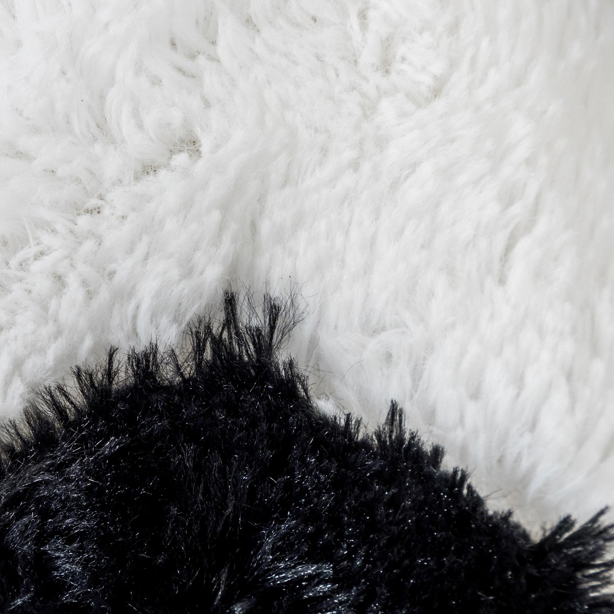 Shanghai Bear Hugs  Panda sitzend 