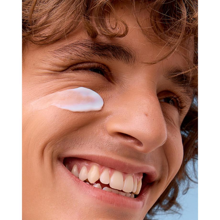 NIVEA  Soin Hydratant Protecteur Sensitive FPS30 