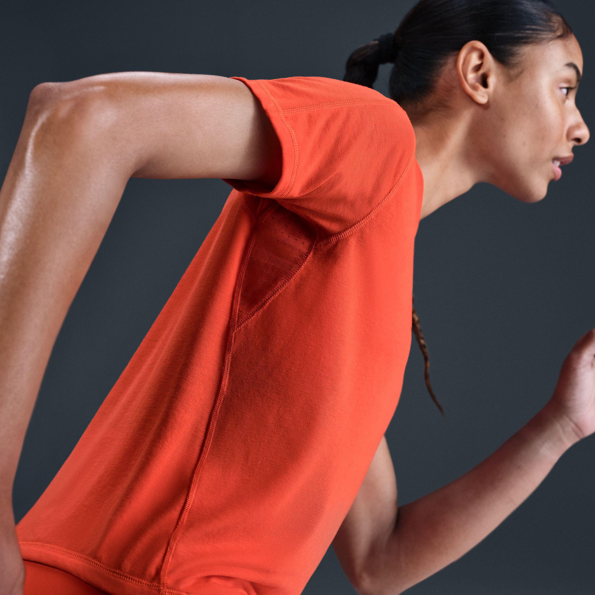 NIKE W NK TRAIL DF SS TOP T-Shirt 