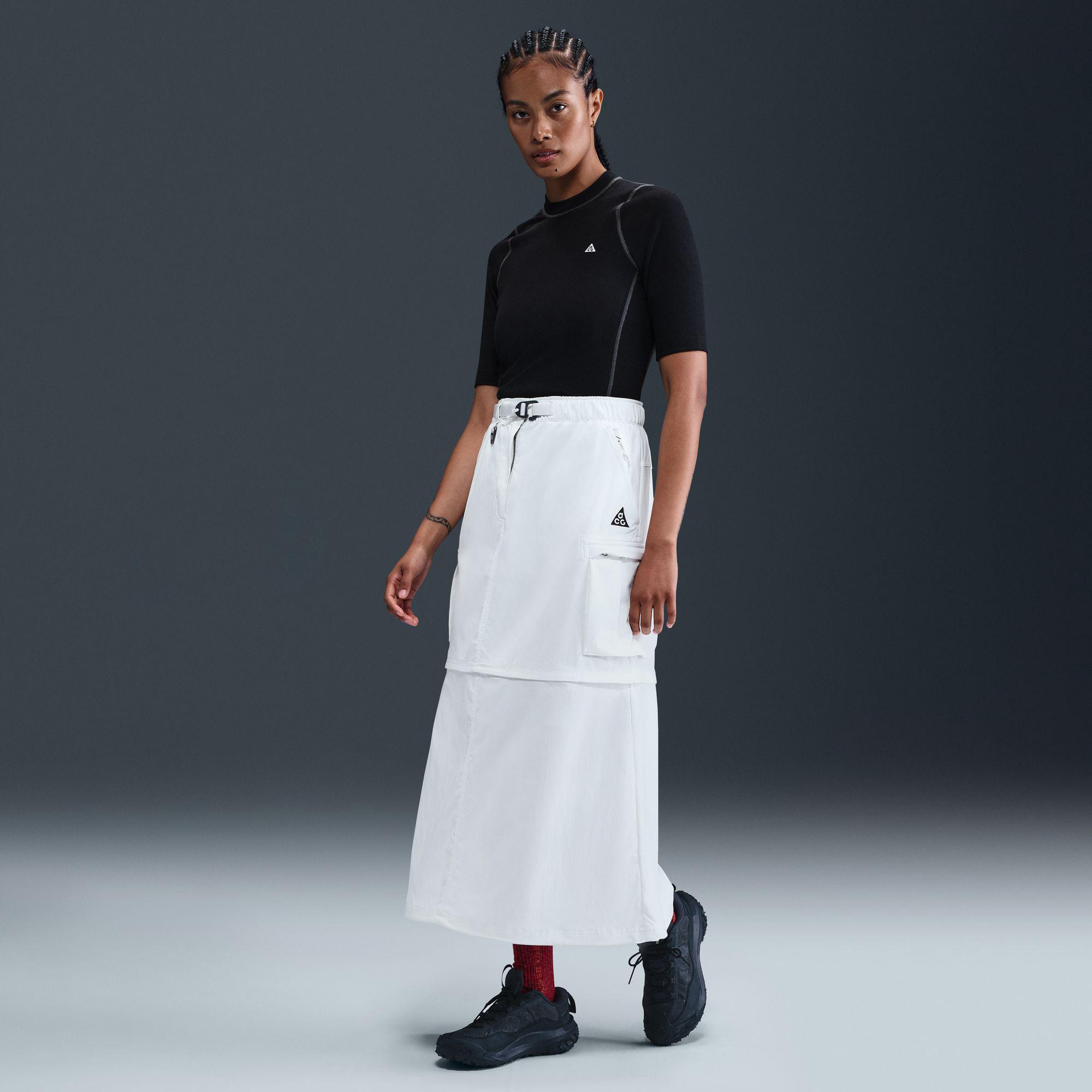 NIKE W ACG DFADV UV CHINATI BSLYR T-Shirt 