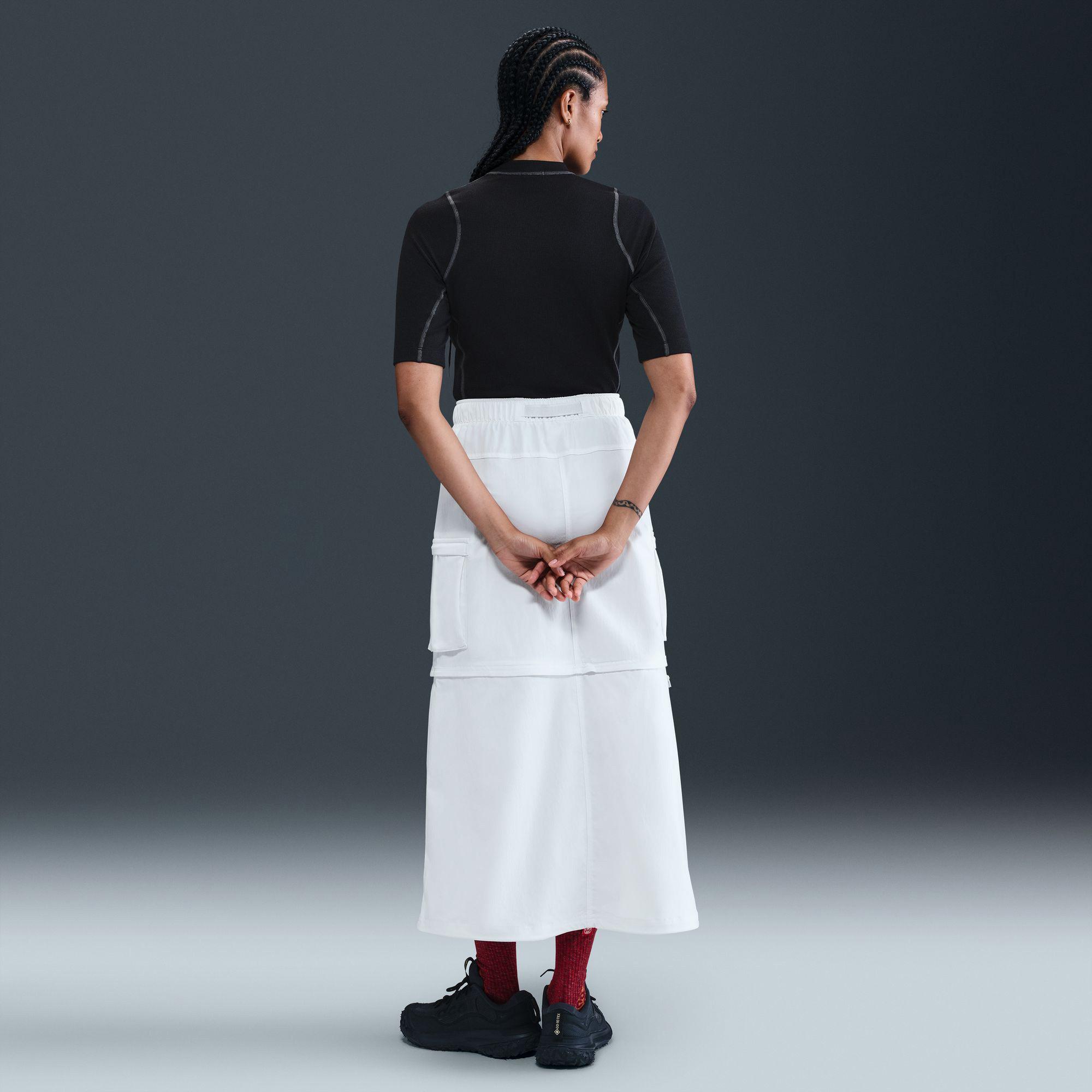 NIKE W ACG DFADV UV CHINATI BSLYR T-Shirt 