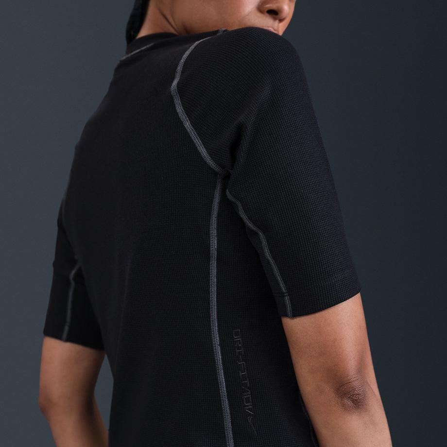 NIKE W ACG DFADV UV CHINATI BSLYR T-shirt 