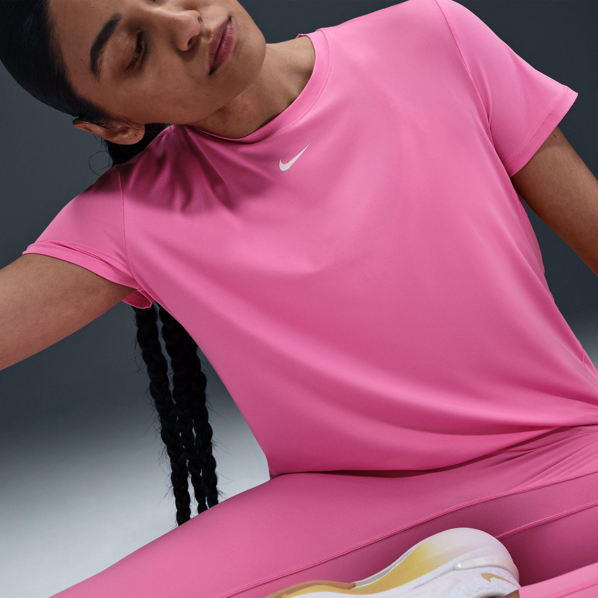 NIKE One Classic T-Shirt 