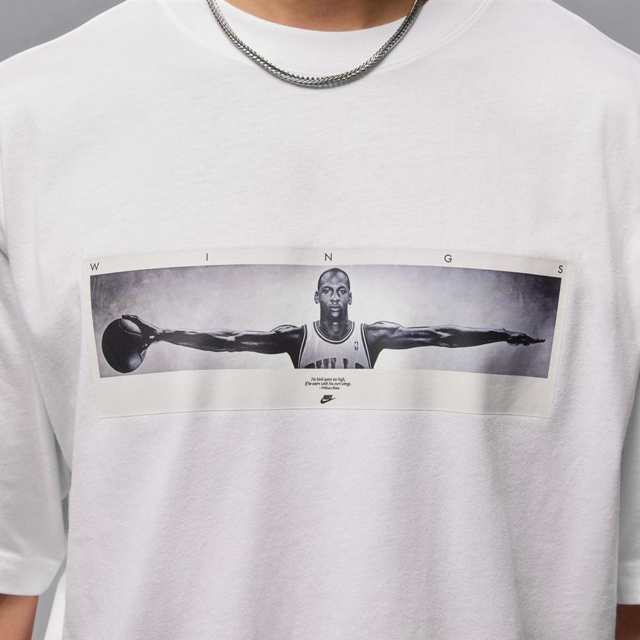 NIKE M J NC WINGS PHOTO SS CREW T-Shirt 