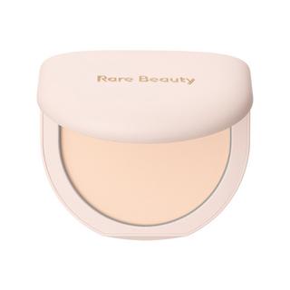 RARE BEAUTY  Tinted Pressed Powder - Getöntes Presspuder 