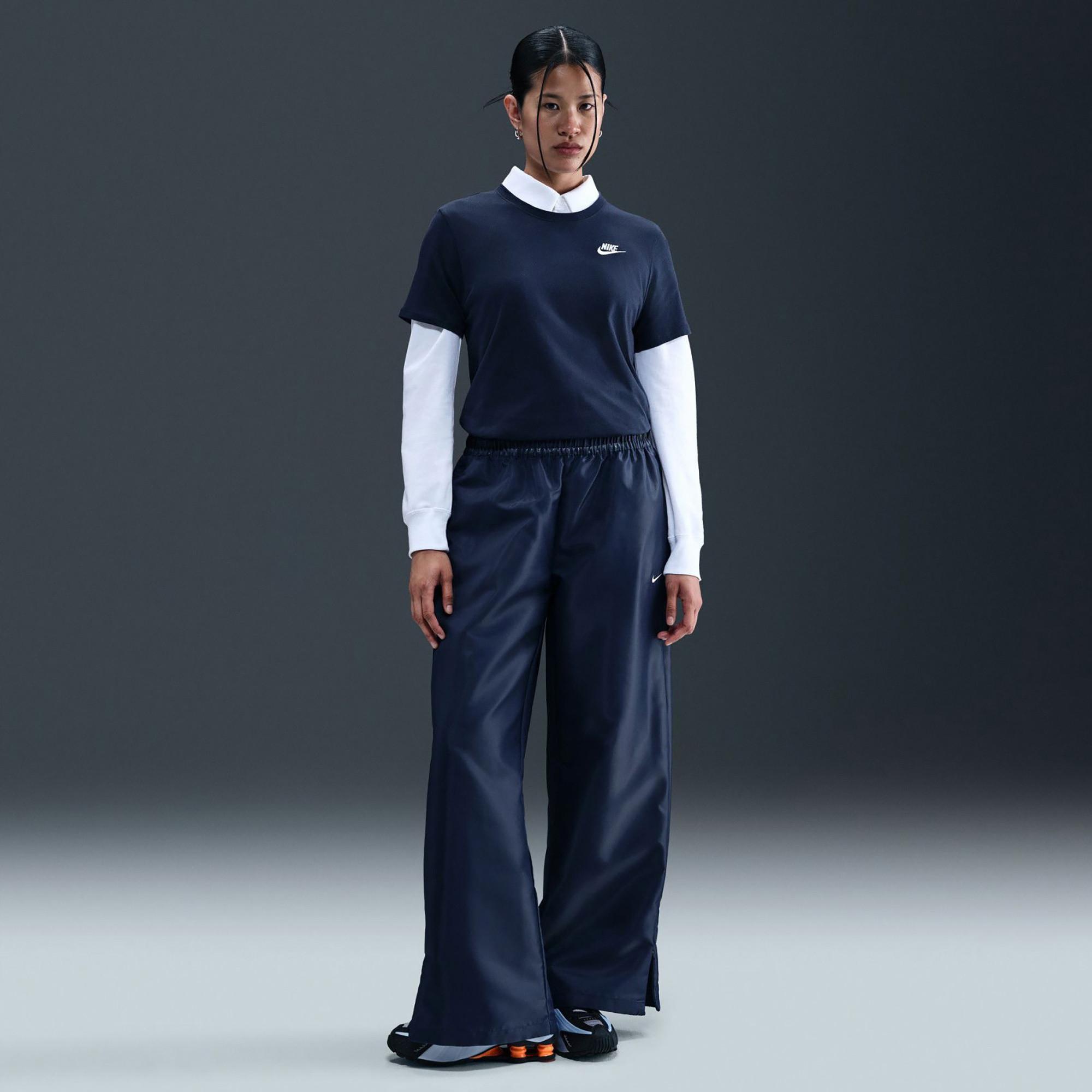 NIKE W NSW CLUB SS TEE T-Shirt 