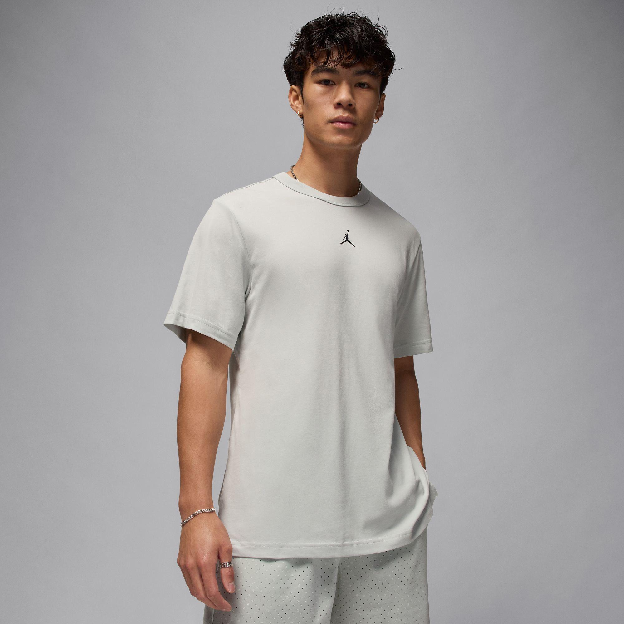 NIKE NIKE CLUB T-shirt, maniche corte 