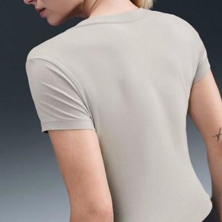 NIKE Sportswear Chill Knit T-shirt 