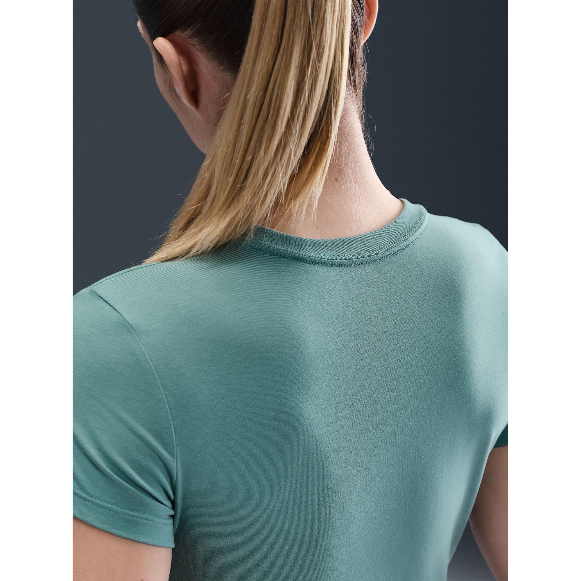 NIKE Sportswear Chill Knit T-shirt 