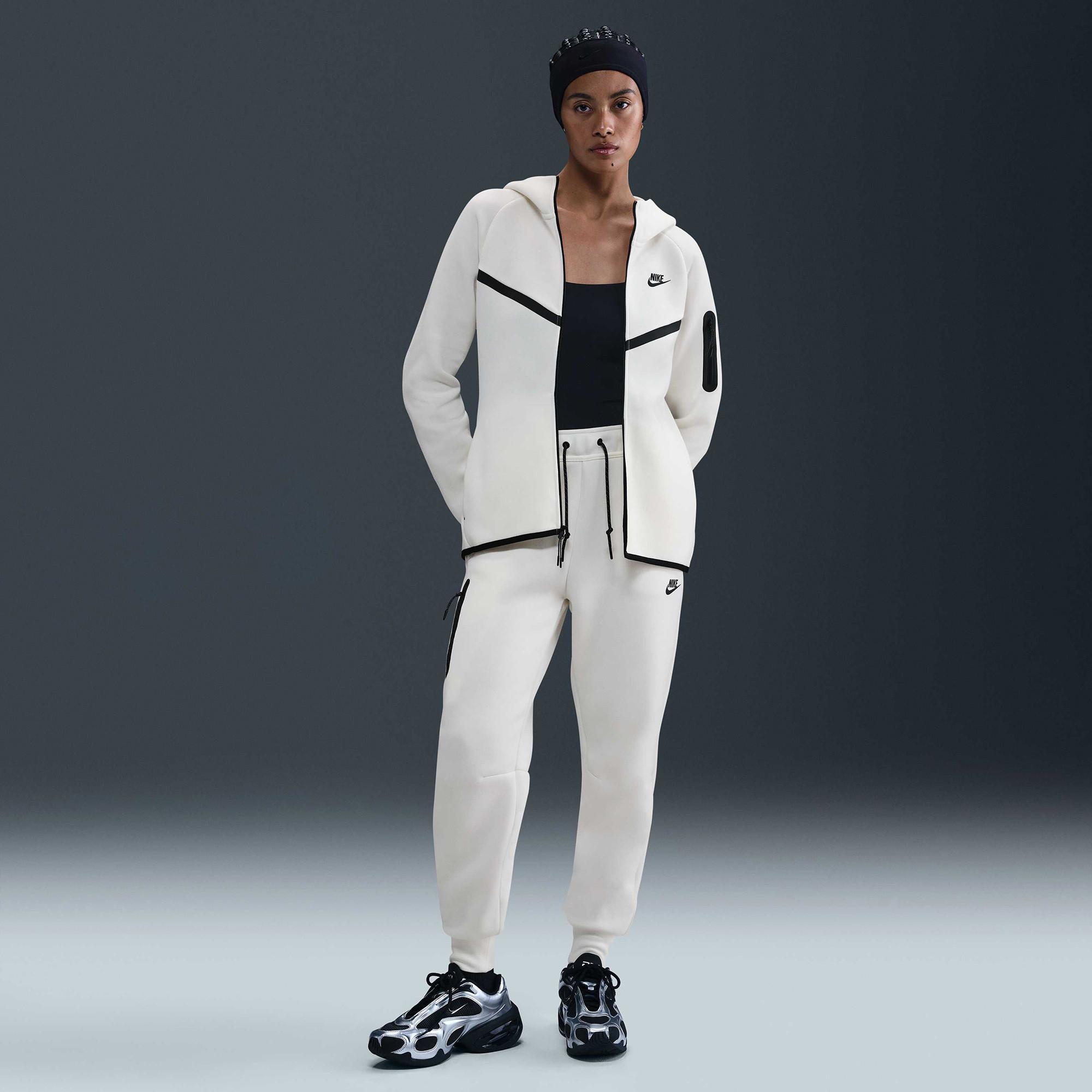 NIKE W NSW TCH FLC WR FZ HDY 2 Hoodie 