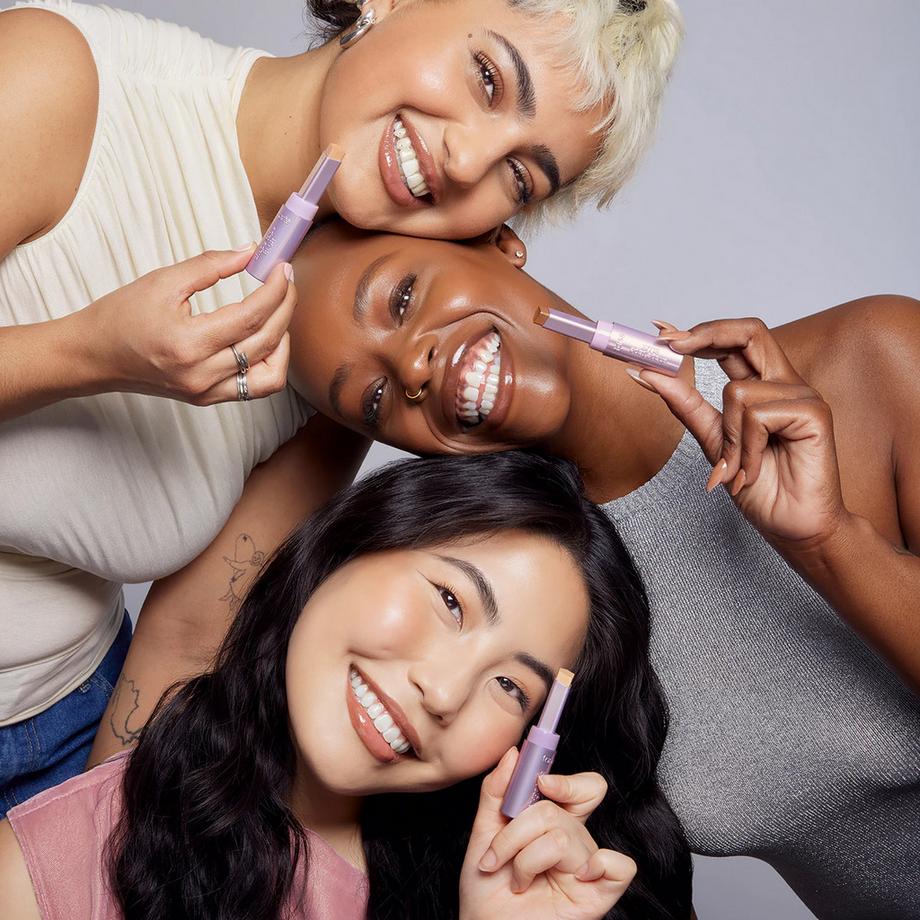 tarte  Shape Tape™ Blur Concealer Stick - Stick Anti-cernes Flouteur 