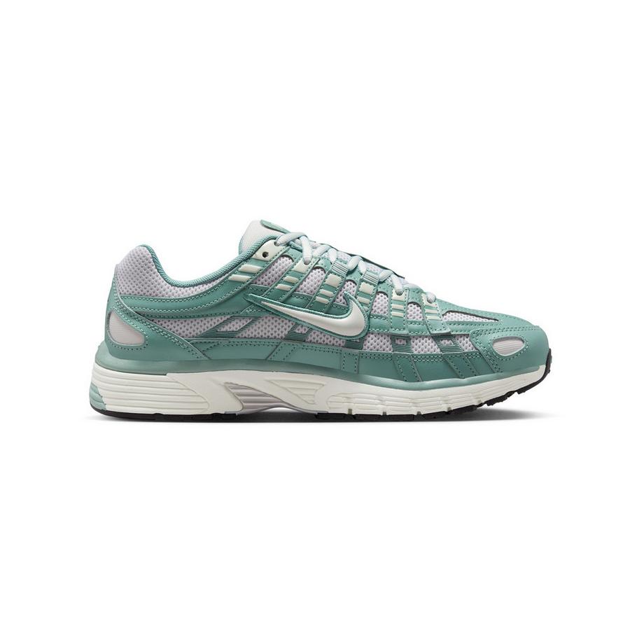 NIKE P-6000 Sneakers Basse  