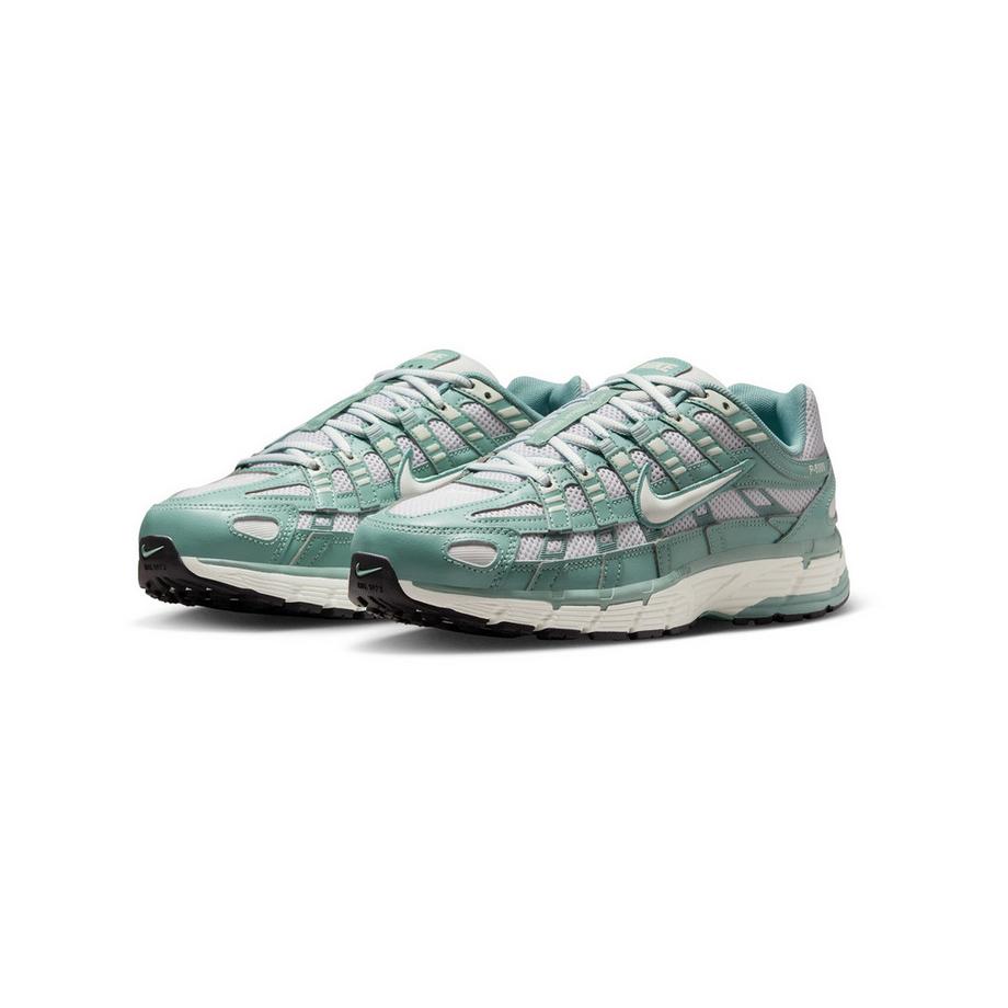 NIKE P-6000 Sneakers Basse  