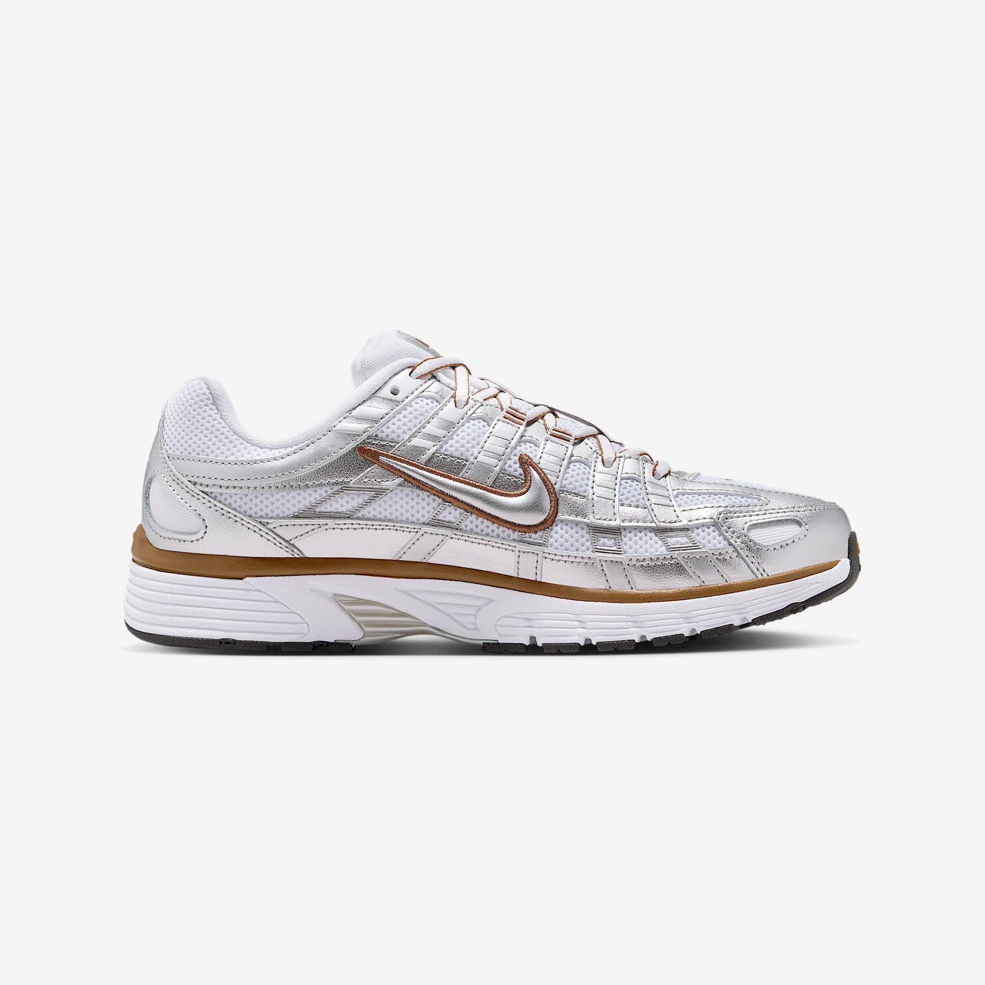 NIKE W NIKE P-6000 Sneakers basse 