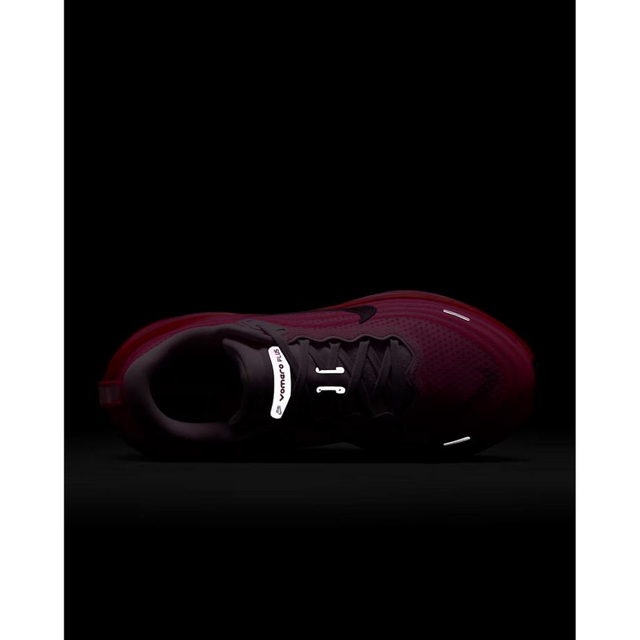 NIKE Vomero Plus Laufschuhe  