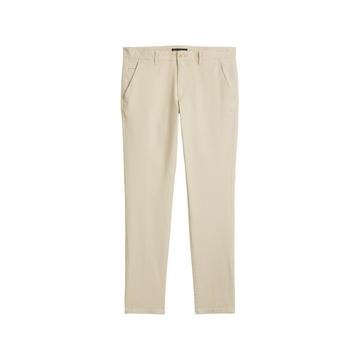 Chinohose, Tapered Fit