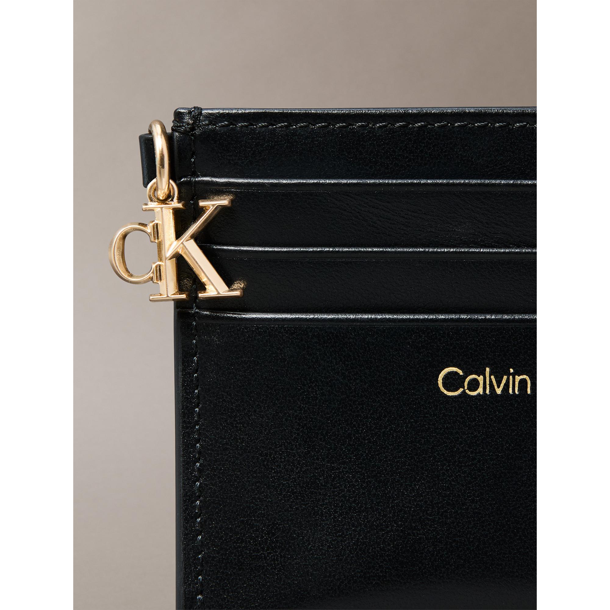 Calvin Klein Hardware Monogram Zip Cardcase 6CC  