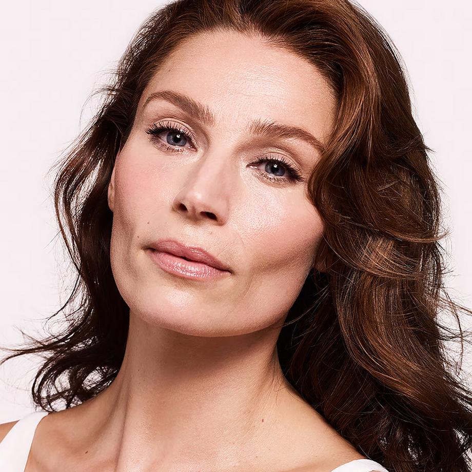 CHARLOTTE TILBURY  Wonderglow - Primer viso 