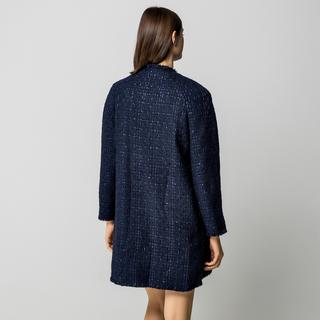 Manor Woman Tweed Mantel  