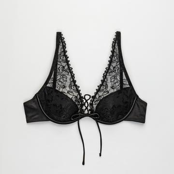 Soutien-gorge avec armatures, rembourré