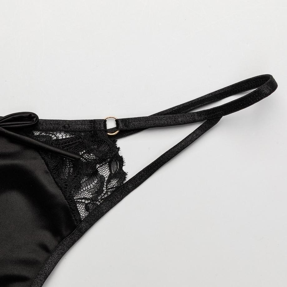 Manor Woman Roter Spitzen Satin String Tanga  