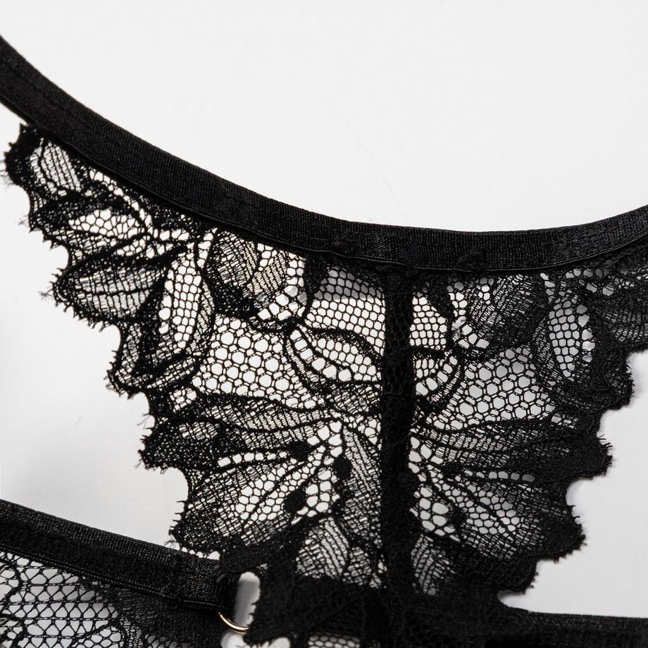 Manor Woman Roter Spitzen Satin String Tanga  