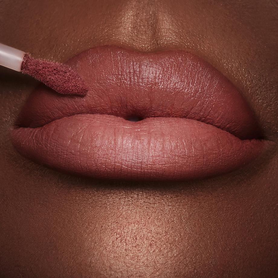 CHARLOTTE TILBURY  Airbrush Flawless Lip Blur - Rouge à lèvres liquide 