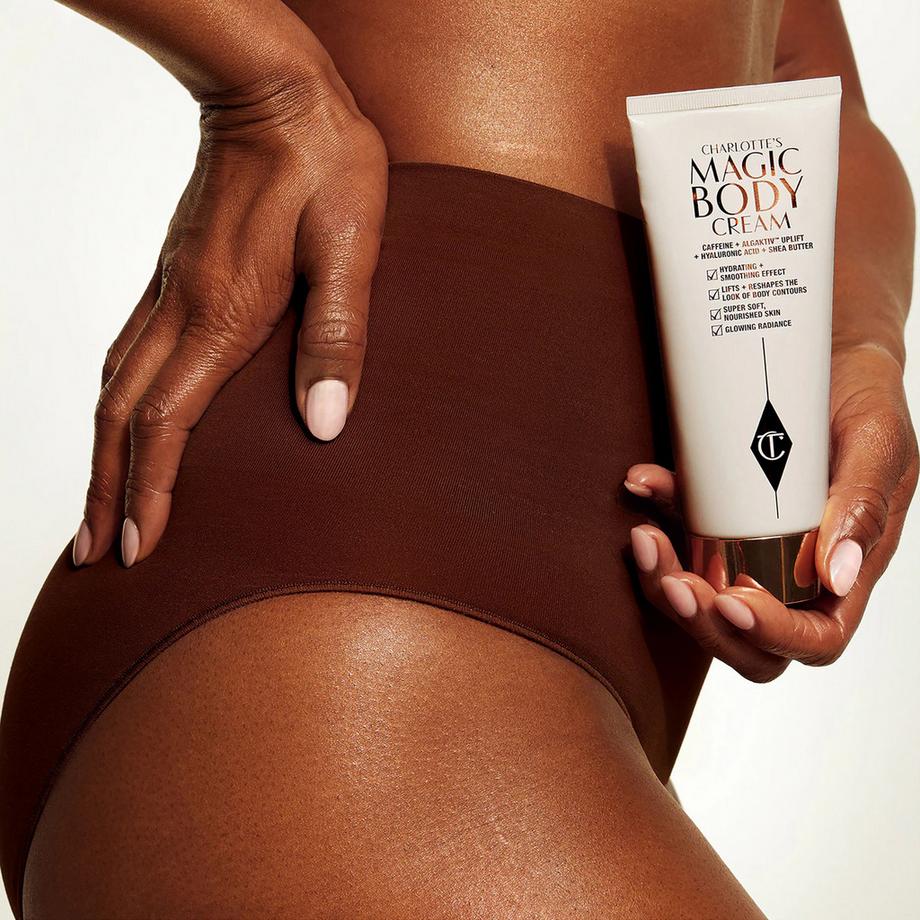 CHARLOTTE TILBURY  Charlotte's Magic Body Cream - Crema per il corpo 