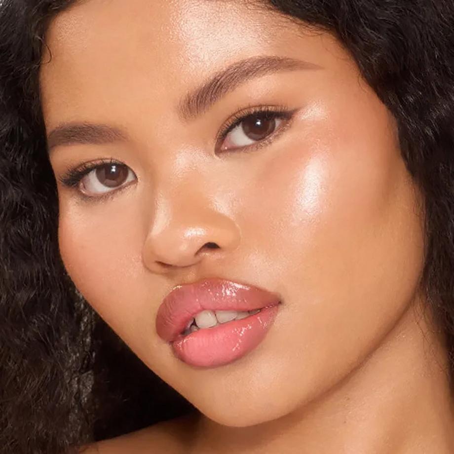 CHARLOTTE TILBURY  Unreal Skin Sheer Glow Tint - Feuchtigkeitsspendender Foundation-Stick 