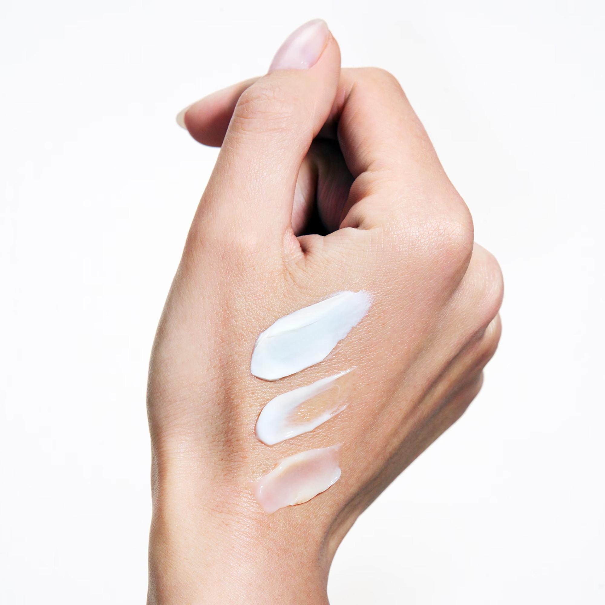 CHARLOTTE TILBURY  Charlotte's Magic Water Cream - crème gel hydratante pour le visage 