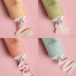 RARE BEAUTY  Rare Fragrance Layering Balm - Balsamo Profumato Layering 