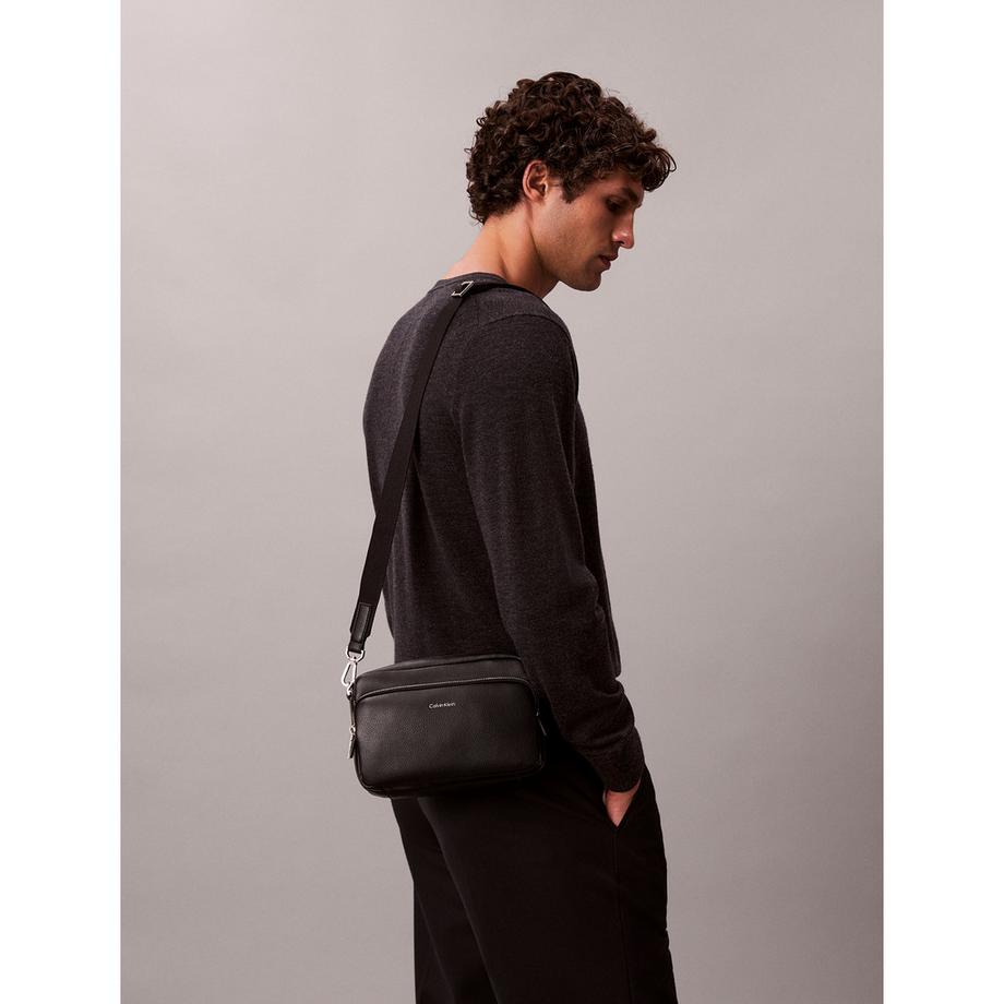 Calvin Klein Jeans Raised Logo Sac Bandoulière  