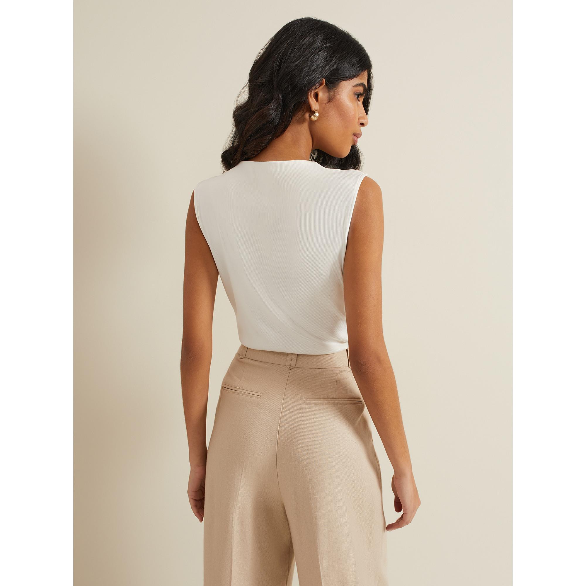 Phase Eight Top sans manches à encolure cache-cœur  